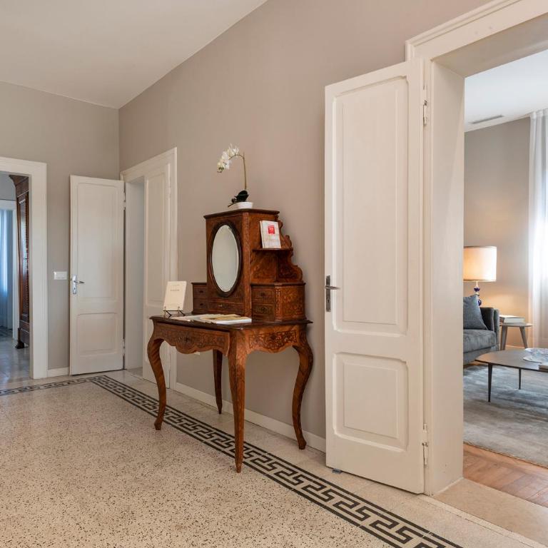 Ca' delle Contesse - Villa on lagoon with private dock and spectacular view - Villa - 26