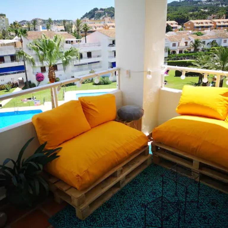 Casa en urb. con la piscina más GRANDE de Jávea. - Apartamento con vistas a la piscina - 65