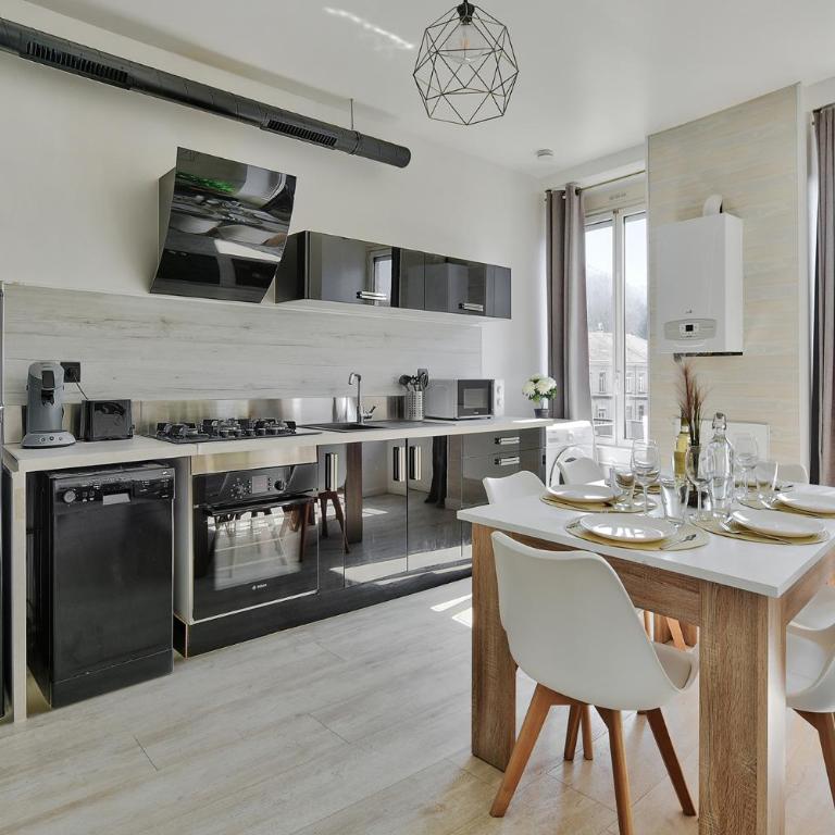 Appartement Cosy Bourgoin - Gare & Centre - Two-Bedroom Apartment - 3