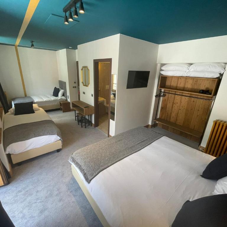 Hotel La Verticale - Chambre Familiale avec Terrasse - 2