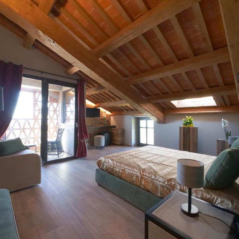 Relais Colle Messino Briaglia Mondovì - Suite mit Kingsize-Bett und Balkon - 1