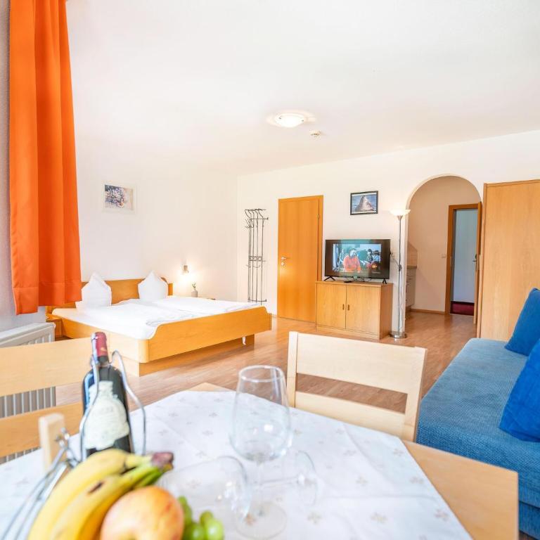 Apartment in Neustift near Ski Lift - Apartment - 4