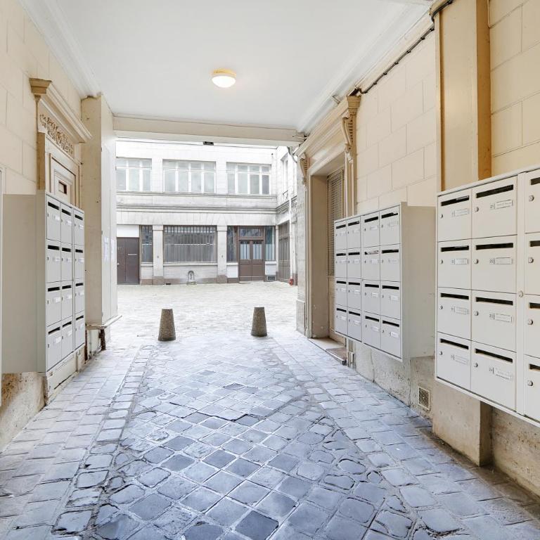 Cozy studio - 2P - Gare de l'Est - One-Bedroom Apartment - 12