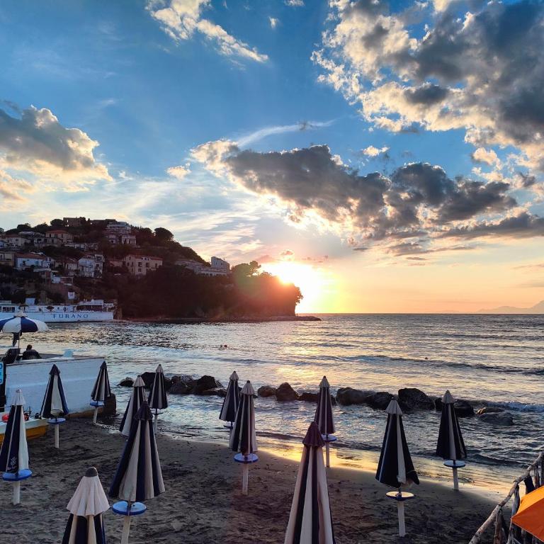 Historical Center with Garden "The Beach and The Cliff" 4 - Appartamento con Vista Giardino - 40