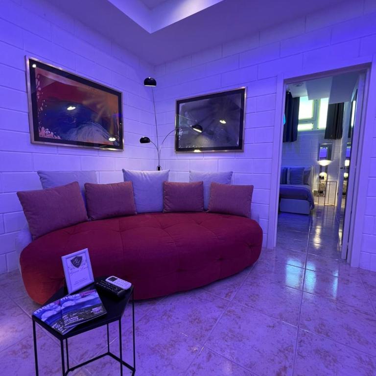 GianLuis Luxury Suites - Suite Queen con Vasca Idromassaggio - 6