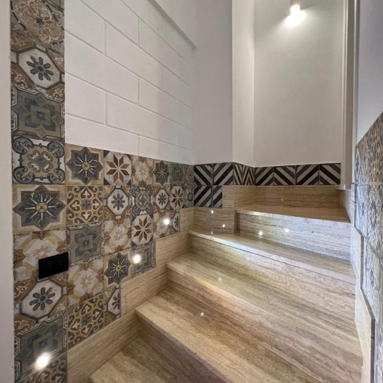 GianLuis Luxury Suites - Suite Queen con Vasca Idromassaggio - 14