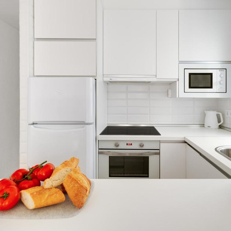 Alicante City Center Apartment - One-Bedroom Apartment - 3