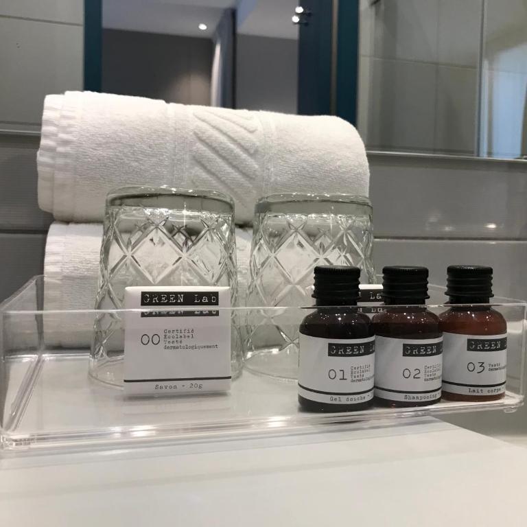 Le Basile Hôtel - Chambre Double Accessible aux Personnes à Mobilité Réduite - Rez-de-Chaussée - 4