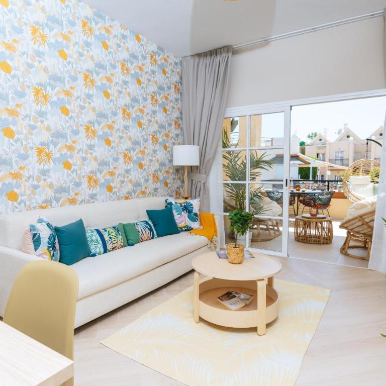 Amazing renovated pool view Apt, Aircon, 2 min to Fañabe Beach - Apartamento Superior - 9