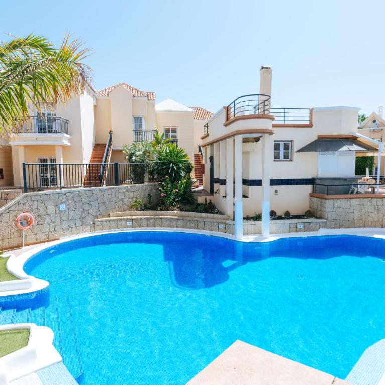 Amazing renovated pool view Apt, Aircon, 2 min to Fañabe Beach - Apartamento Superior - 37