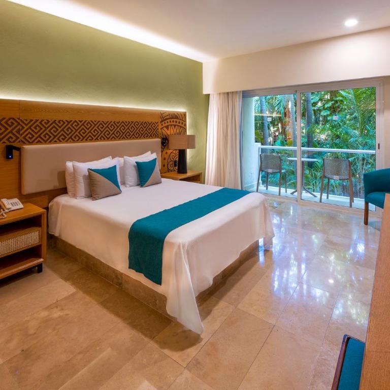 Viva Azteca by Wyndham, A Trademark All Inclusive Resort - Accessible Queen Room with Garden View and One Queen Bed, Non-Smoking - 3