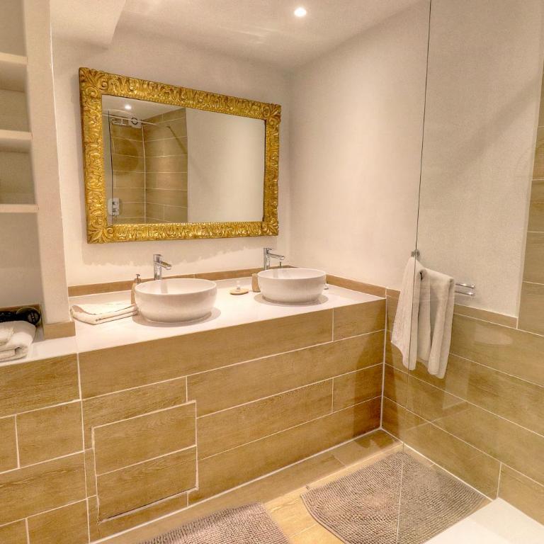 Les Remparts Antibes Location - Appartement 2 Chambres - 14