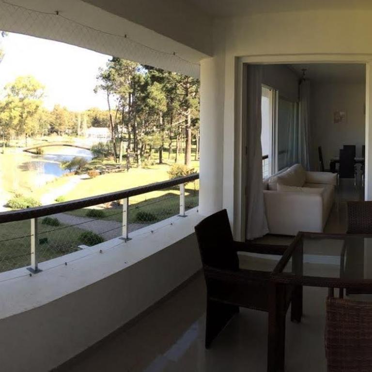 Green Park Hermosos Apartamentos Vista al Lago - One-Bedroom Apartment - 12