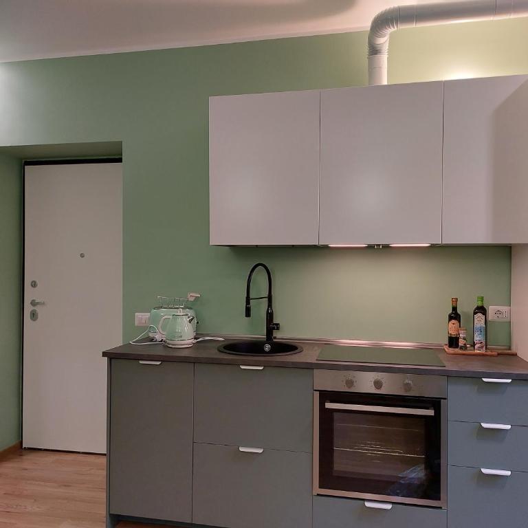 2 Via Fabio Mangone - Appartamento con 1 Camera da Letto - 2