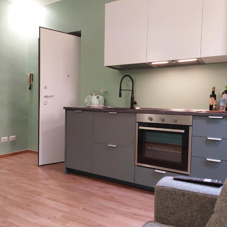 2 Via Fabio Mangone - Appartamento con 1 Camera da Letto - 3