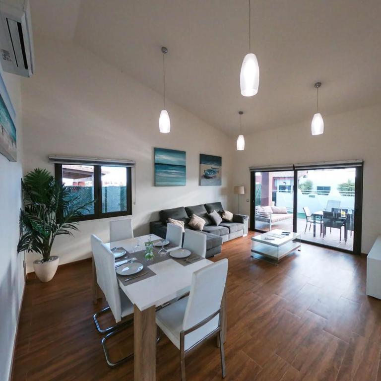 Villa James - Three-Bedroom Villa - 13
