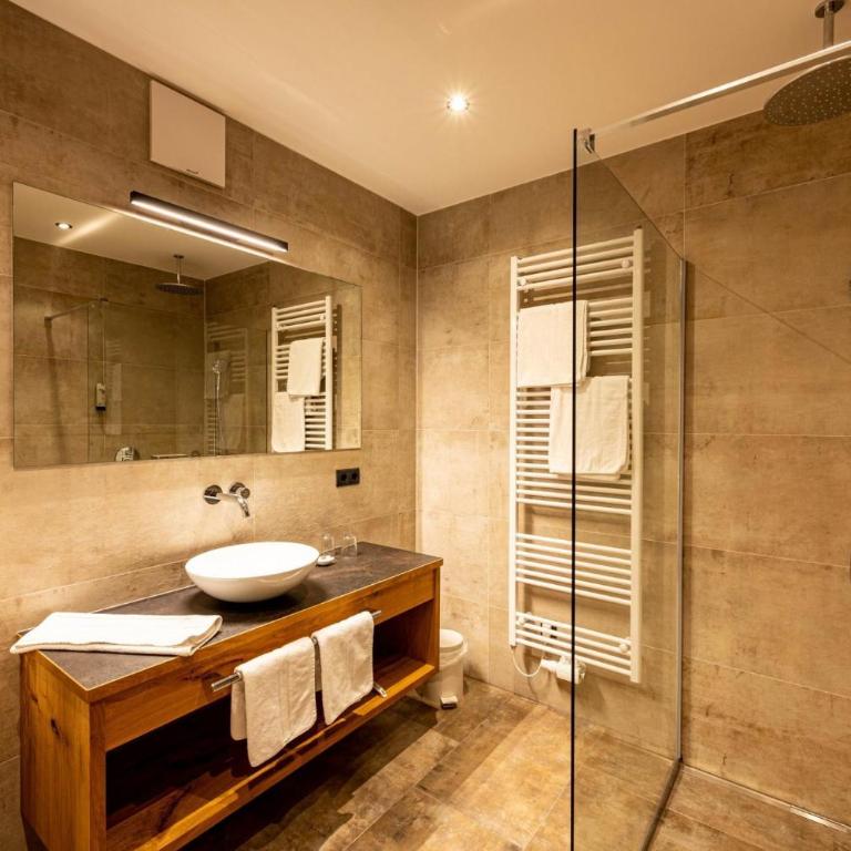 Rustika - Appartements & Spa - Apartment mit Terrasse - 3