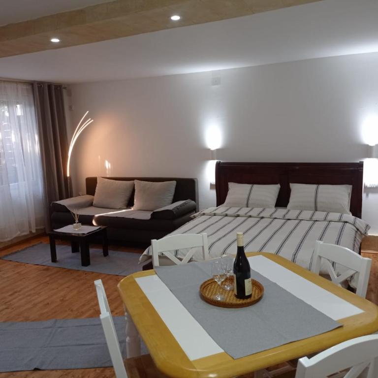 Meda Apartment - Studio - 1