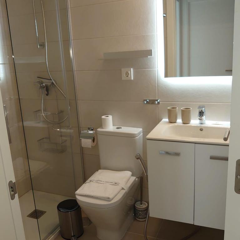 New build modern ap 4 min walk to the beach and Marbella old town - Apartamento de 2 dormitorios - 15