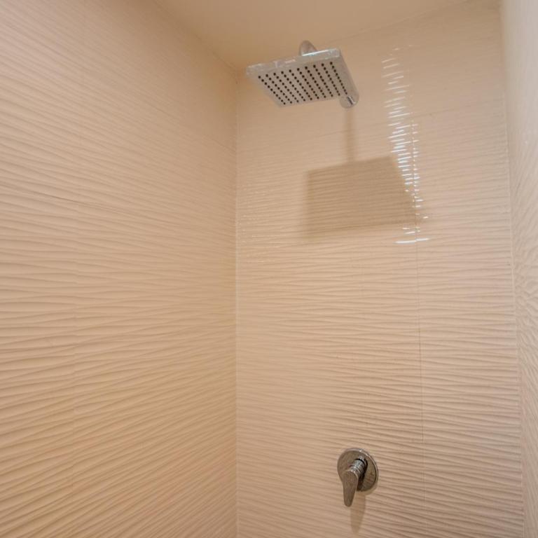 Condos with ocean view pool in Av 10 & 60 street - Estudio - 11