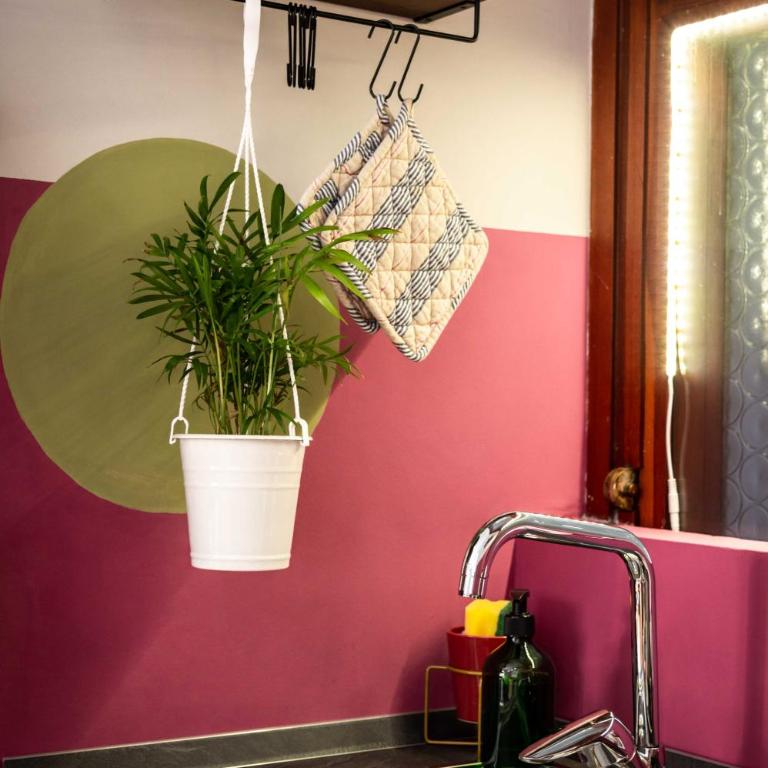 Tetide Home - King Suite with Balcony - 10