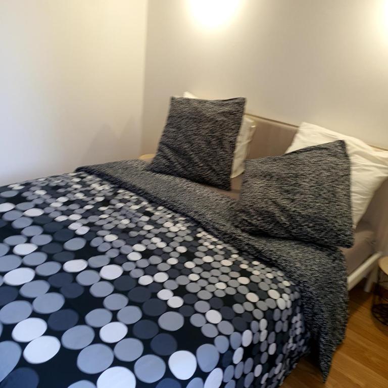 Appartement cosy entier, parking gratuit dans la rue - Appartement 1 Chambre - 9
