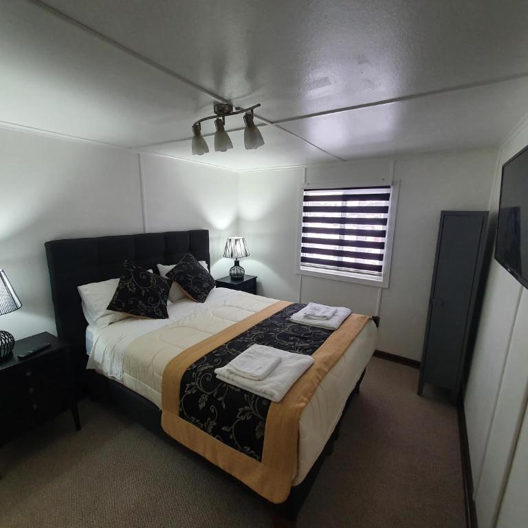 Hotel Forjadores del Cabo de Hornos - Family Room - 15