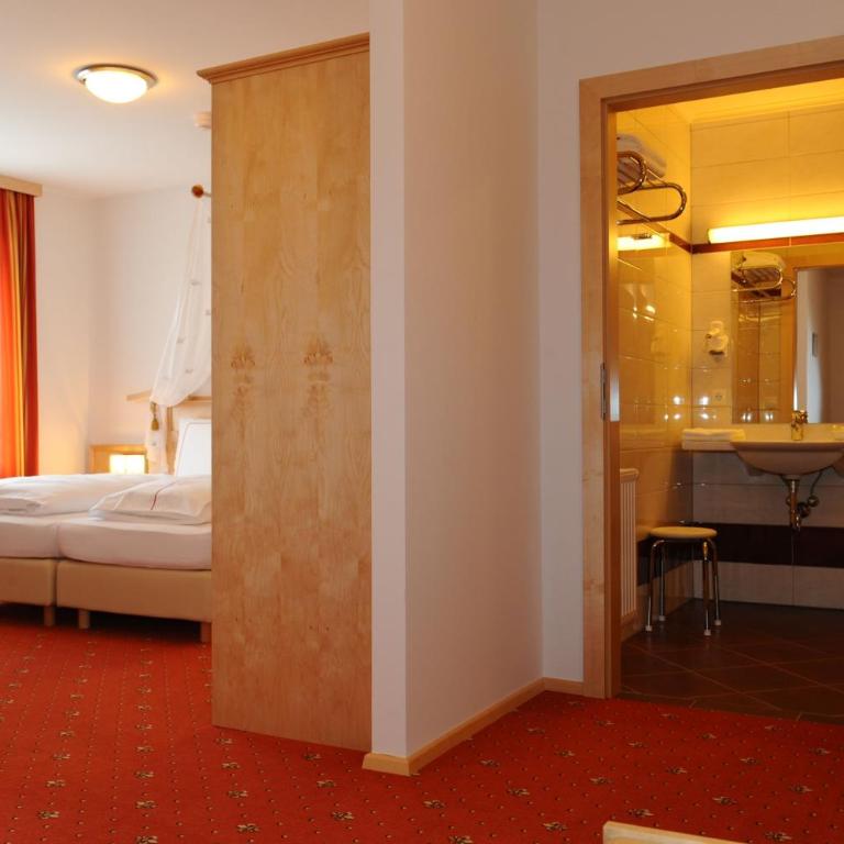 Hotel-Gasthof-Fleischerei - Zur alten Post - Großes Doppelzimmer - 21