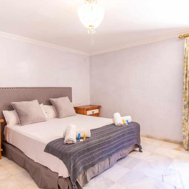 Castle Beach House. Luxury Beachfront Villa - Villa Deluxe - 47