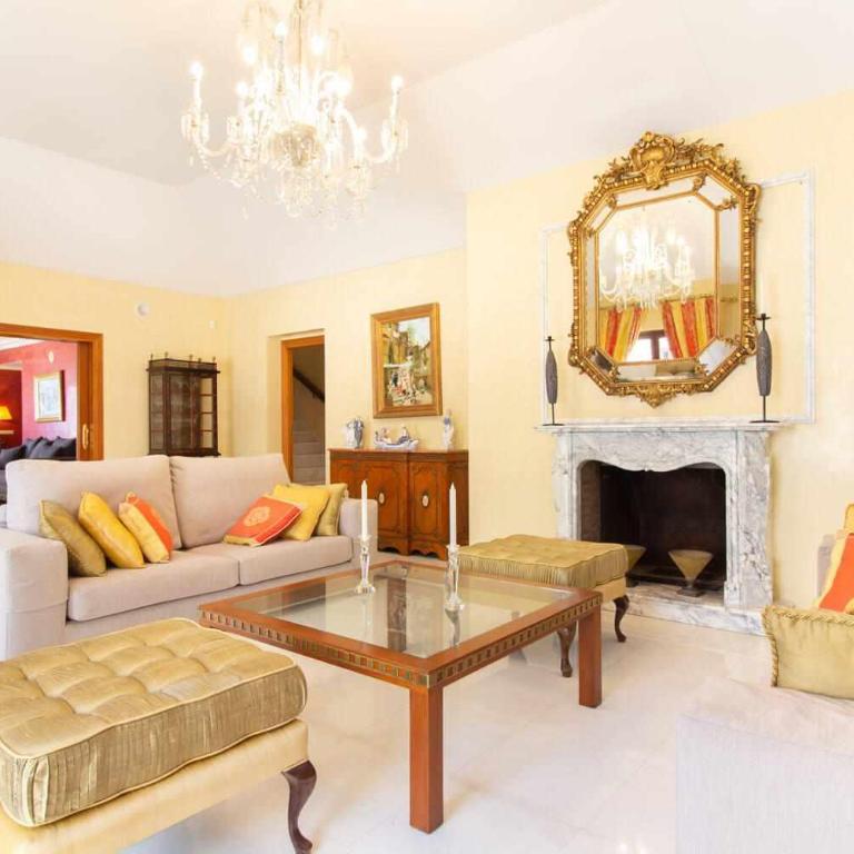 Castle Beach House. Luxury Beachfront Villa - Villa Deluxe - 49