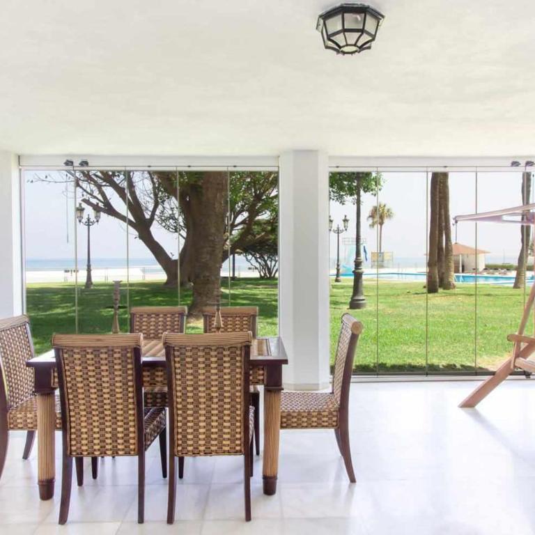 Castle Beach House. Luxury Beachfront Villa - Villa Deluxe - 55
