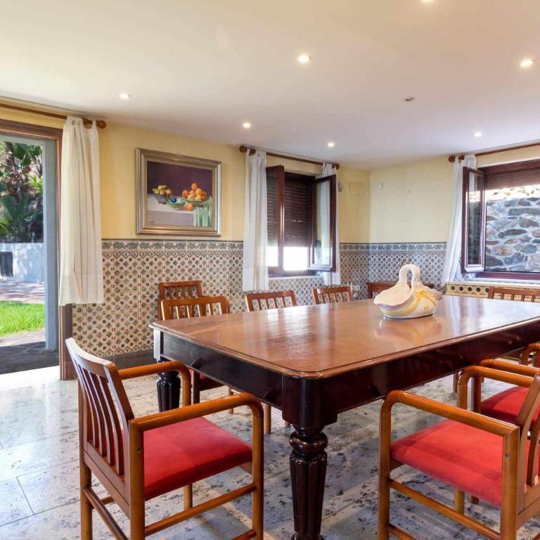 Castle Beach House. Luxury Beachfront Villa - Villa Deluxe - 53
