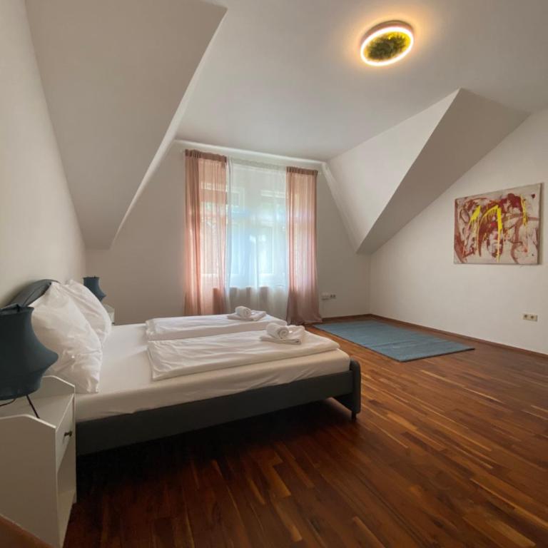 Schlossberg Blick Apartment -Top 7 self check-in - Apartment mit 1 Schlafzimmer - 1