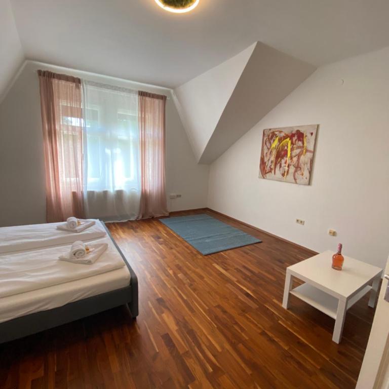 Schlossberg Blick Apartment -Top 7 self check-in - Apartment mit 1 Schlafzimmer - 2