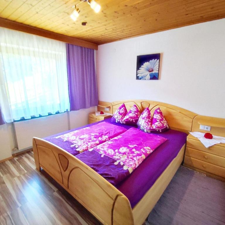 Chalet in Hippach near Ski Paradise - Ferienhaus mit 4 Zimmern - 4
