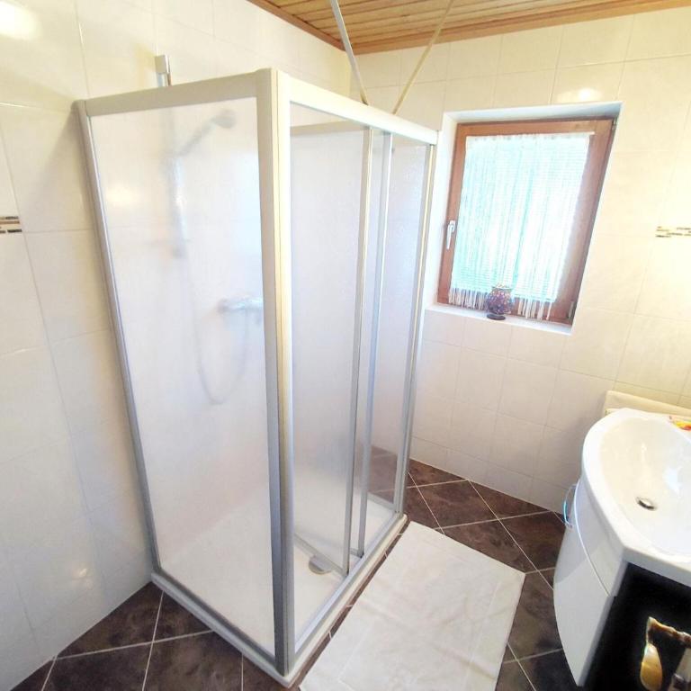 Chalet in Hippach near Ski Paradise - Ferienhaus mit 4 Zimmern - 8