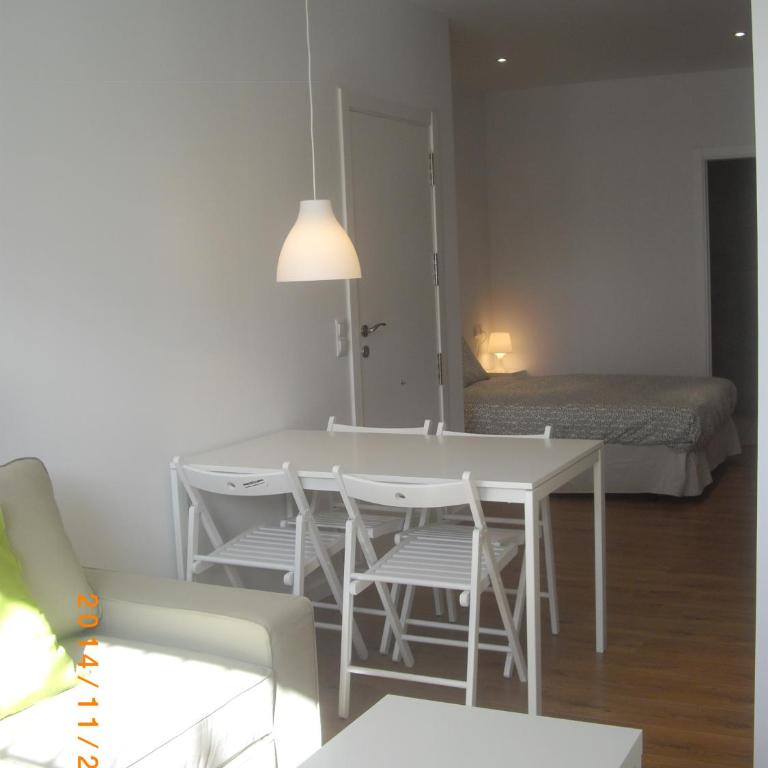 Apartamentos Clavero - Estudio Superior - 1