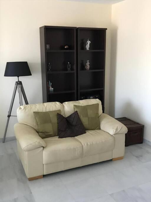 Stunning 2-Bed House in Nerja w. pool, a/c, garage - Casa de 2 dormitorios - 23