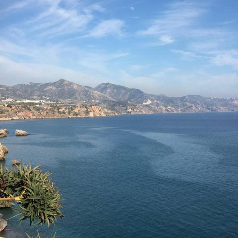 Stunning 2-Bed House in Nerja w. pool, a/c, garage - Casa de 2 dormitorios - 25