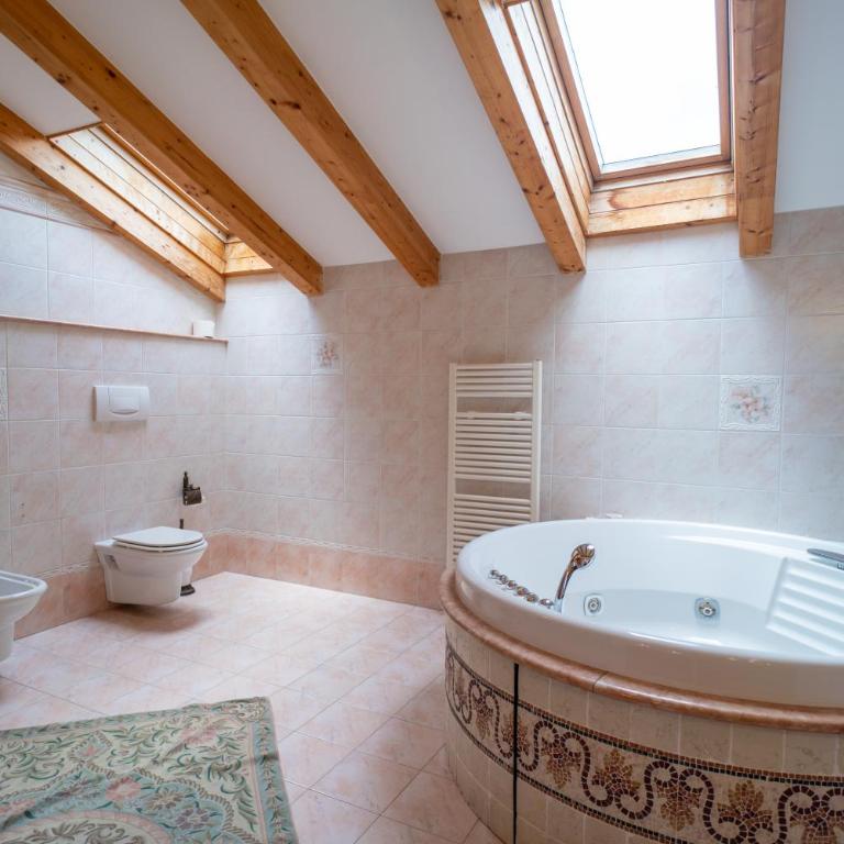 La casa di Terlago - Deluxe Suite mit Whirlpool-Badewanne - 22