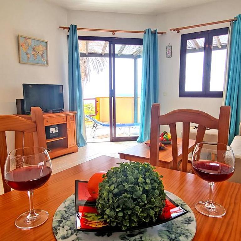 Holiday flat BLUE OCEAN, beachfront, sea view, 1 bedroom, livingroom, fast internet - Apartamento de 1 dormitorio - 21