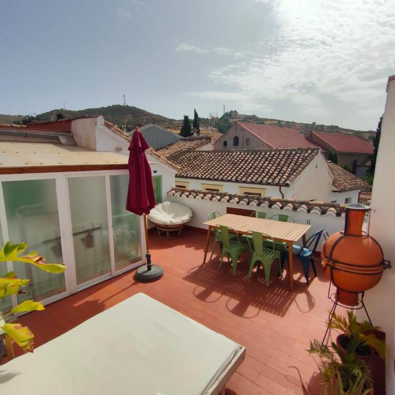 Cosy House, Sunny Terrace, Amazing Views & Outdoor Bathtub! - Three-Bedroom House - 34