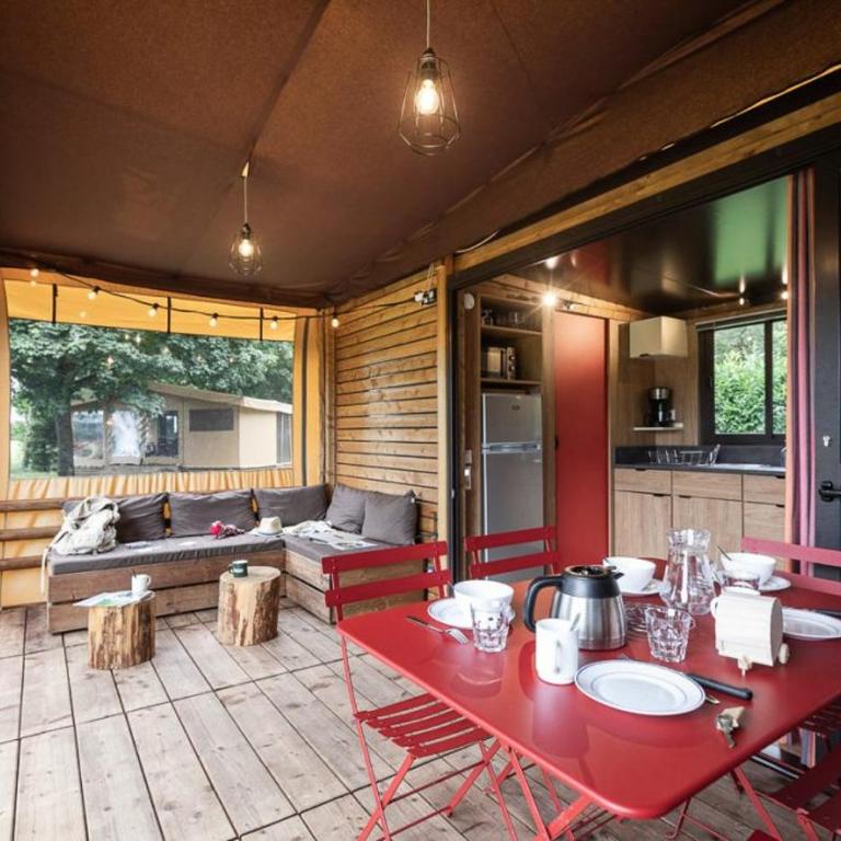 Camping Onlycamp De Chamarges - Cottage - 5