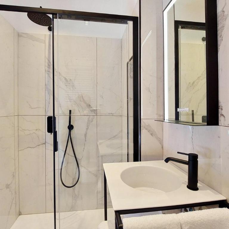 Youroom - Coppelle - Standard Double Room - 5