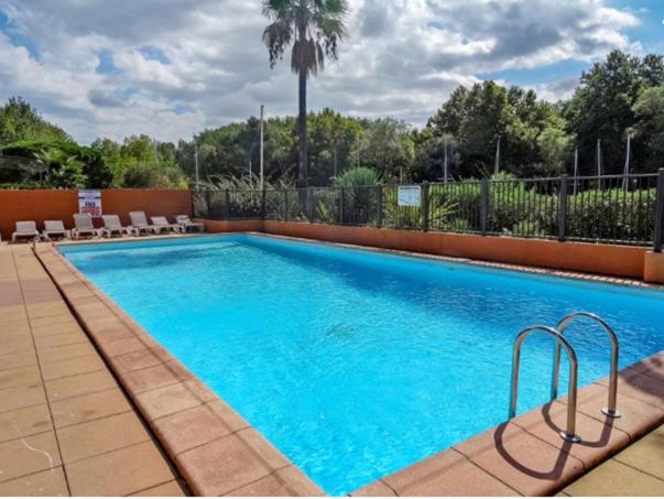 Port Cogolin, T2 calme dans belle résidence, piscine, proche St Tropez - Apartment mit 2 Schlafzimmern - 6