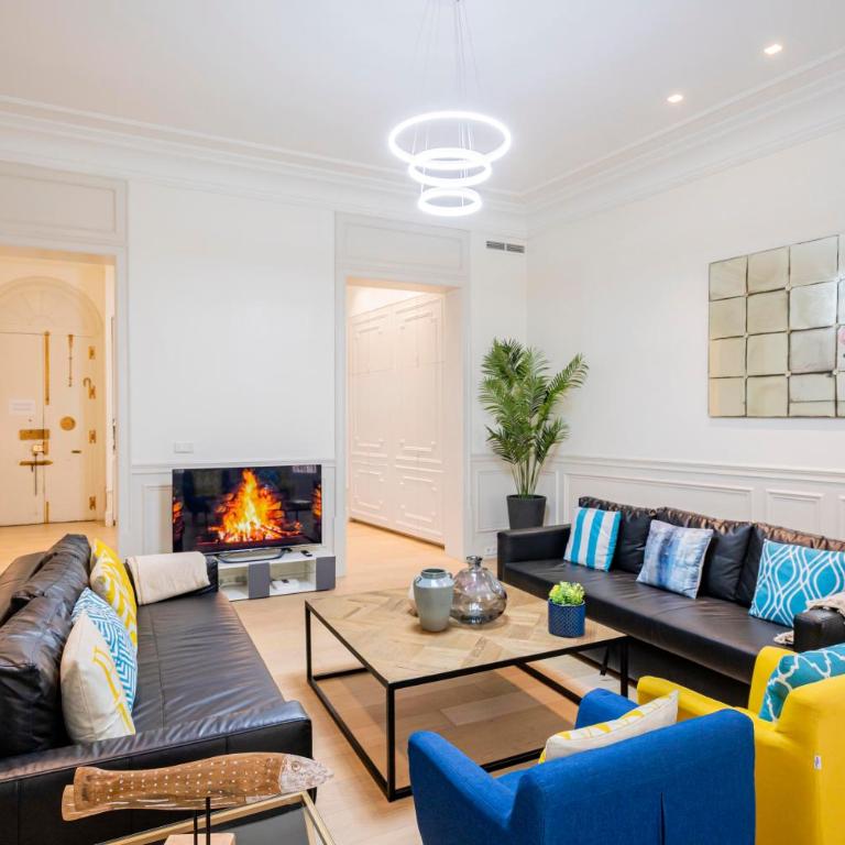 Ever House - CHUECA-GRAN VIA - Three-Bedroom Apartment - 11