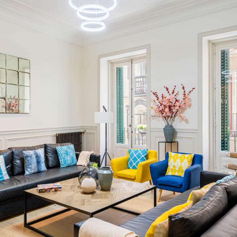 Ever House - CHUECA-GRAN VIA - Three-Bedroom Apartment - 1