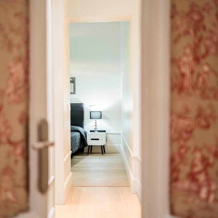 Ever House - CHUECA-GRAN VIA - Three-Bedroom Apartment - 42