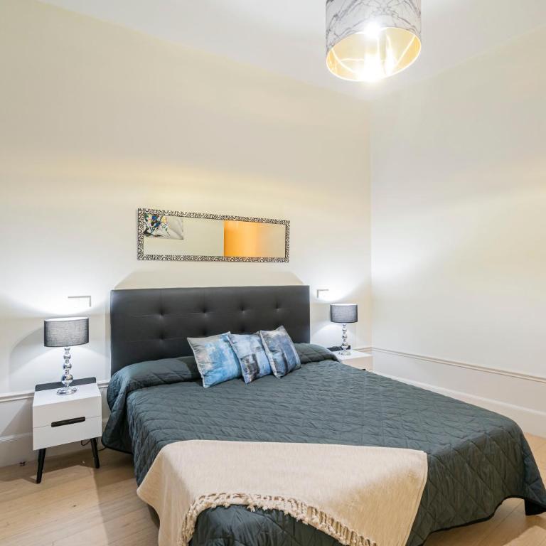Ever House - CHUECA-GRAN VIA - Three-Bedroom Apartment - 50