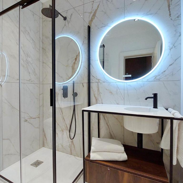 Youroom - Coppelle - Large Double Room - 3